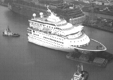 The front half of the Norwegian Majesty during the lengthening process.